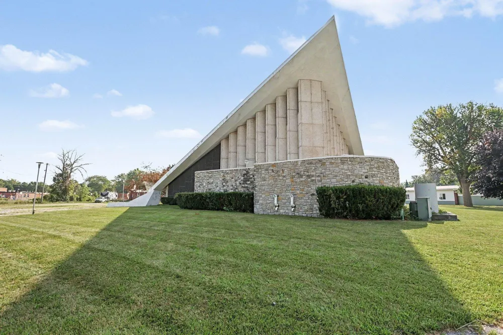 511 W Cornell Street Saginaw City, MI 48604