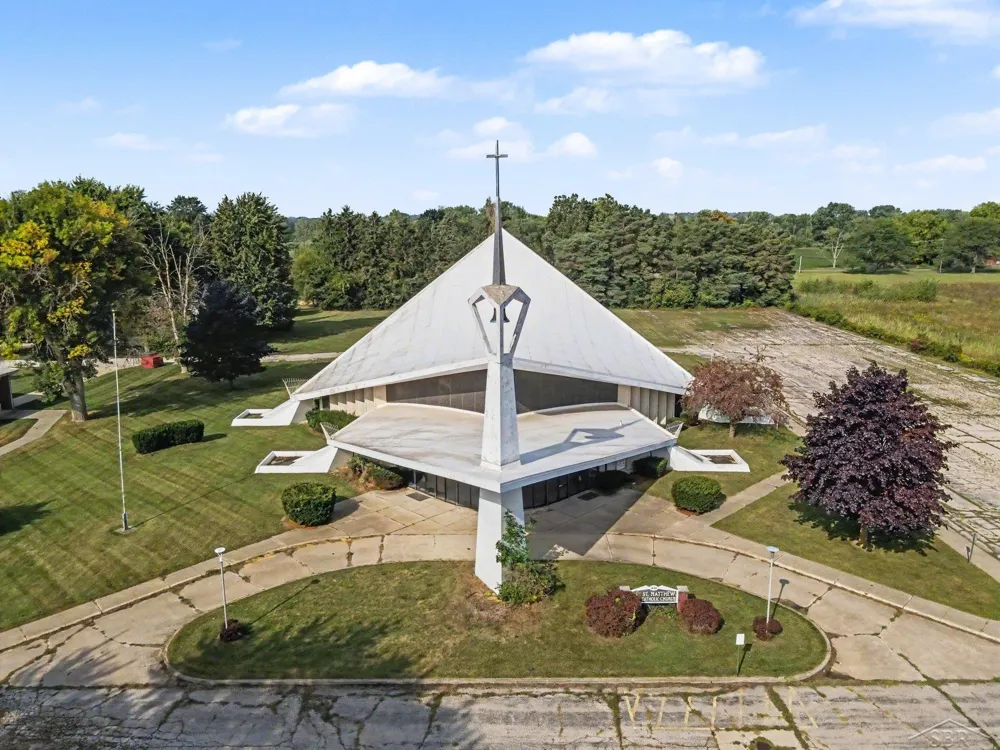 511 W Cornell Street Saginaw City, MI 48604