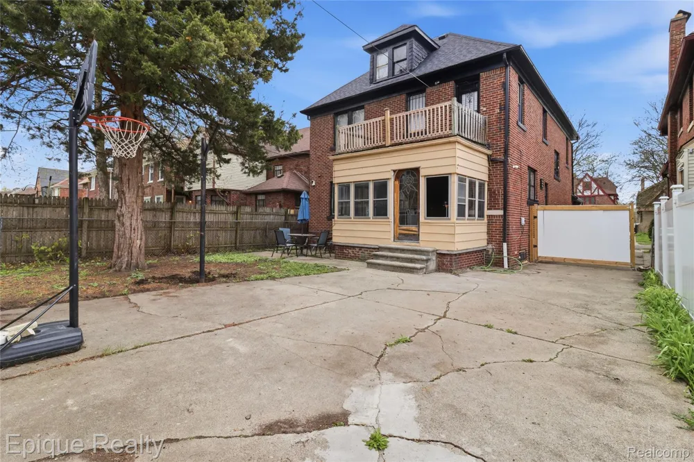 4277 Fullerton Street Detroit City, MI 48238