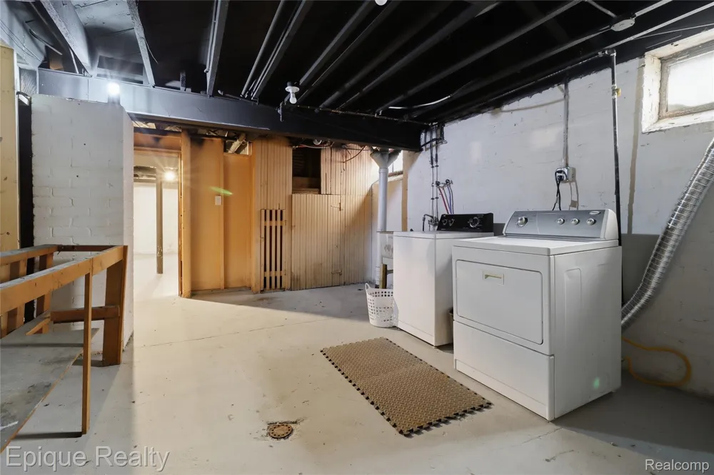 4277 Fullerton Street Detroit City, MI 48238