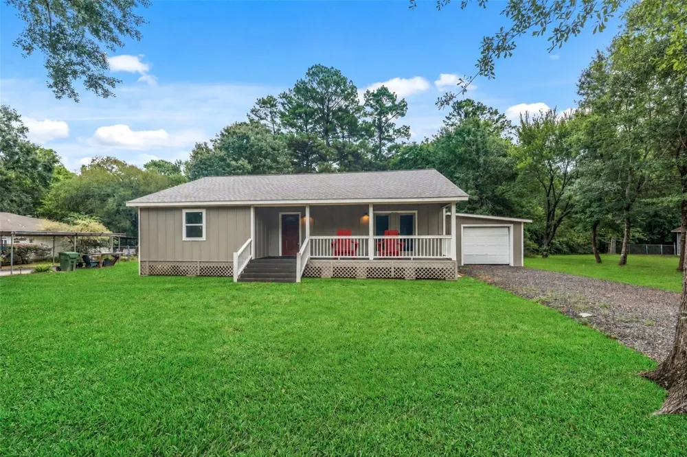 27 Deerfield Road Huntsville, TX 77340