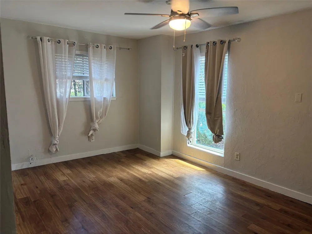 1209 Roberson Street Conroe, TX 77301
