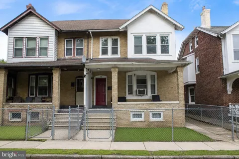 58 ELMHURST AVENUE #2