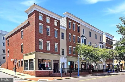 136 BRIDGE STREET #303