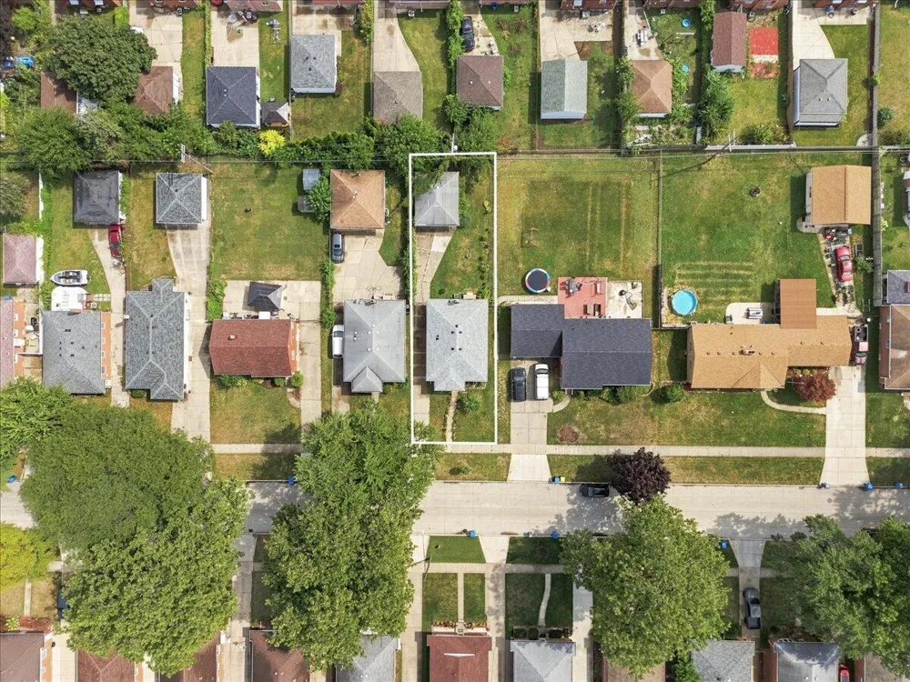 6518 Fenton Street Dearborn Heights, MI 48127