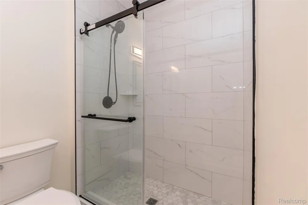 25540 Saint James Southfield City, MI 48075