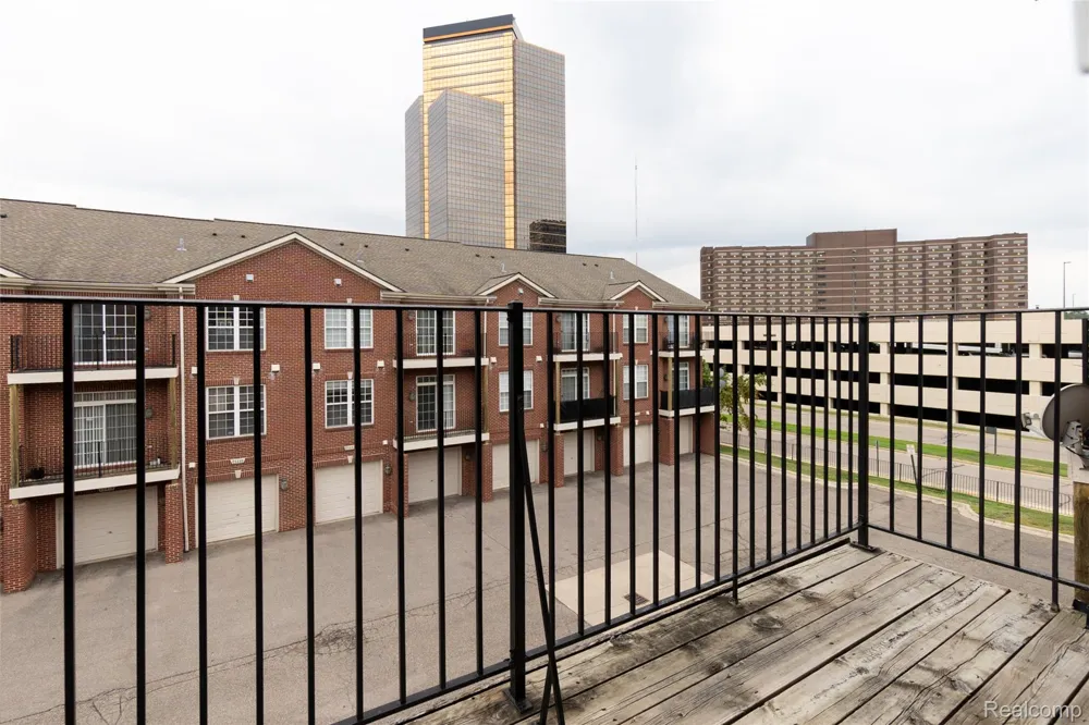 25540 Saint James Southfield City, MI 48075