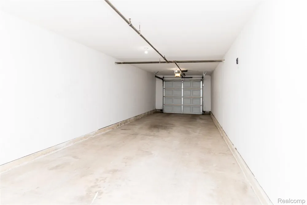 25540 Saint James Southfield City, MI 48075