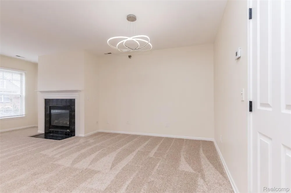 25540 Saint James Southfield City, MI 48075