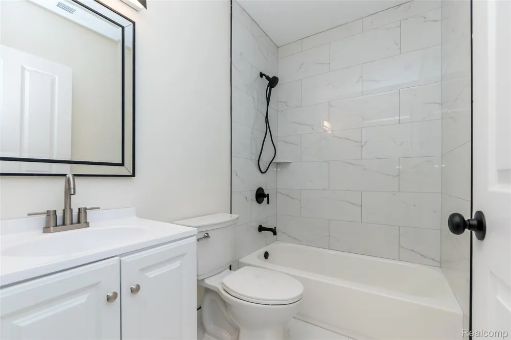25540 Saint James Southfield City, MI 48075