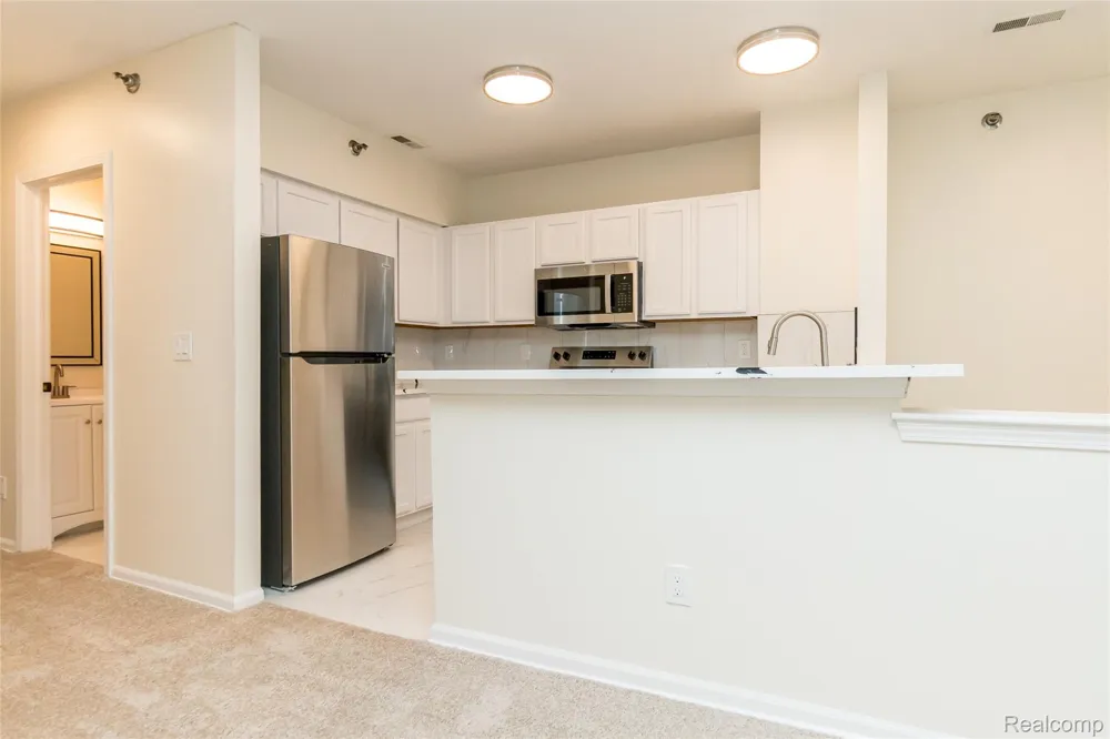 25540 Saint James Southfield City, MI 48075