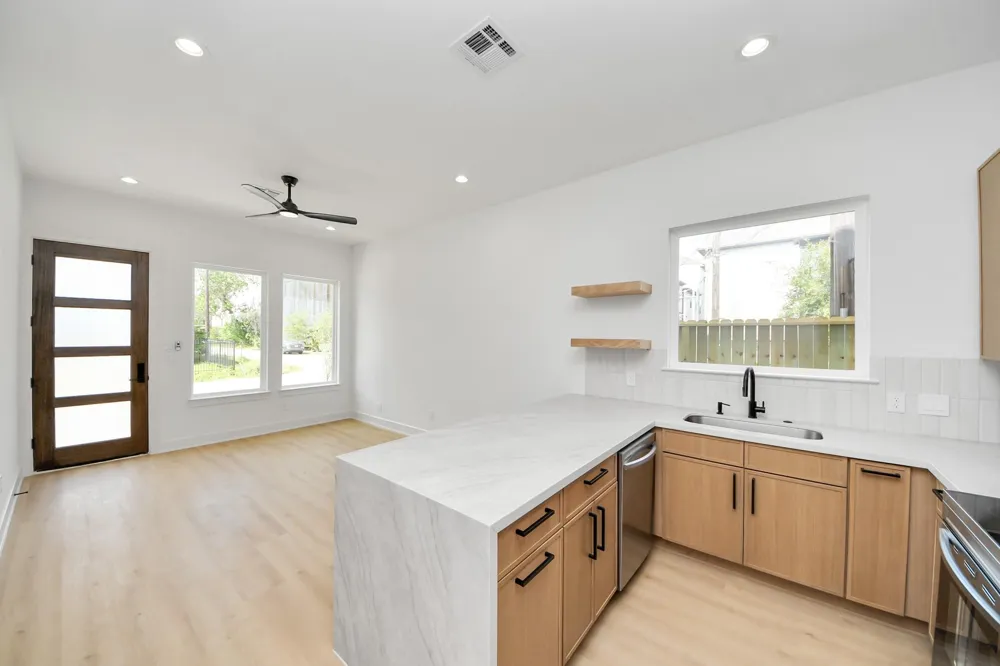4607 Gunter Street #C Houston, TX 77020