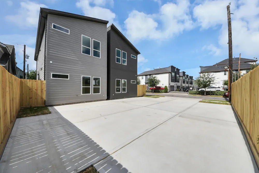 4607 Gunter Street #C Houston, TX 77020