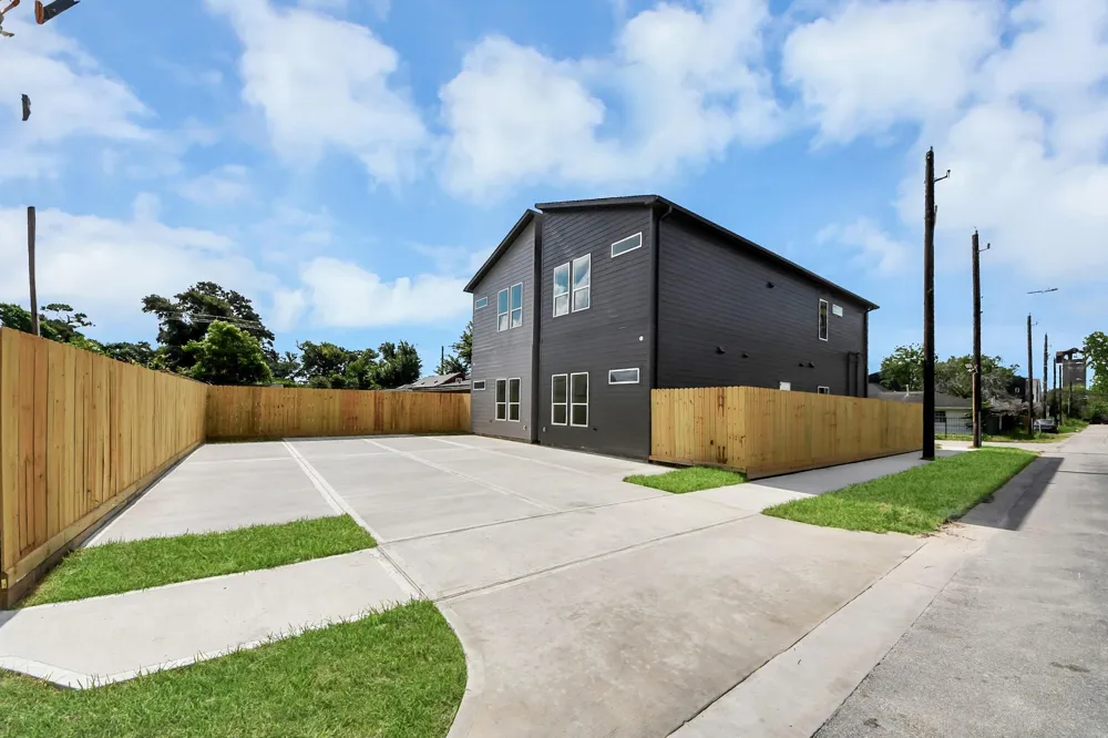 4607 Gunter Street #C Houston, TX 77020