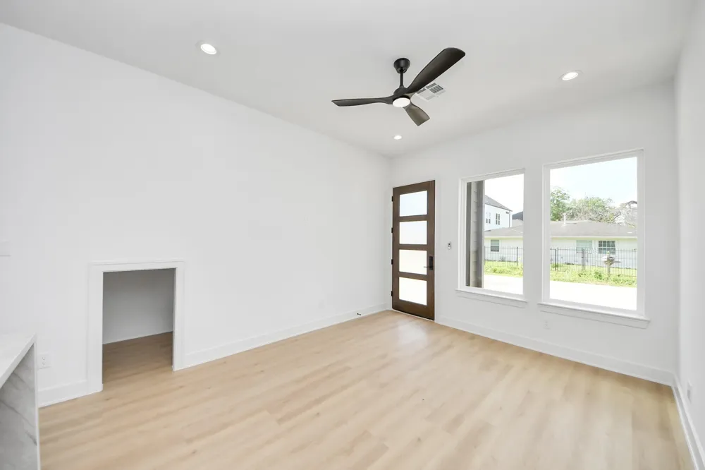 4607 Gunter Street #C Houston, TX 77020