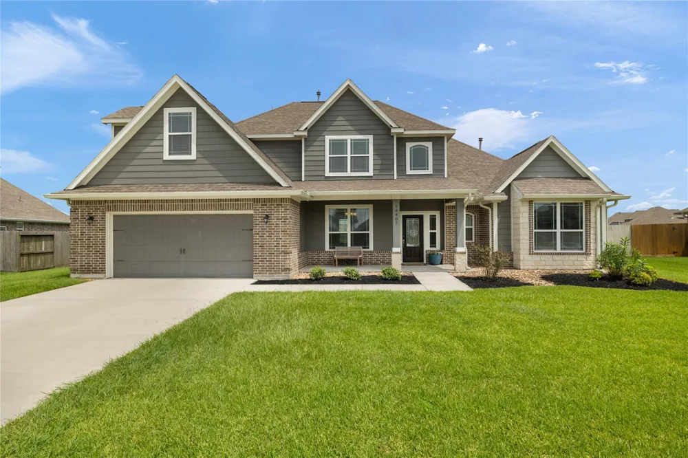 14407 Meadowlands Drive Mont Belvieu, TX 77523