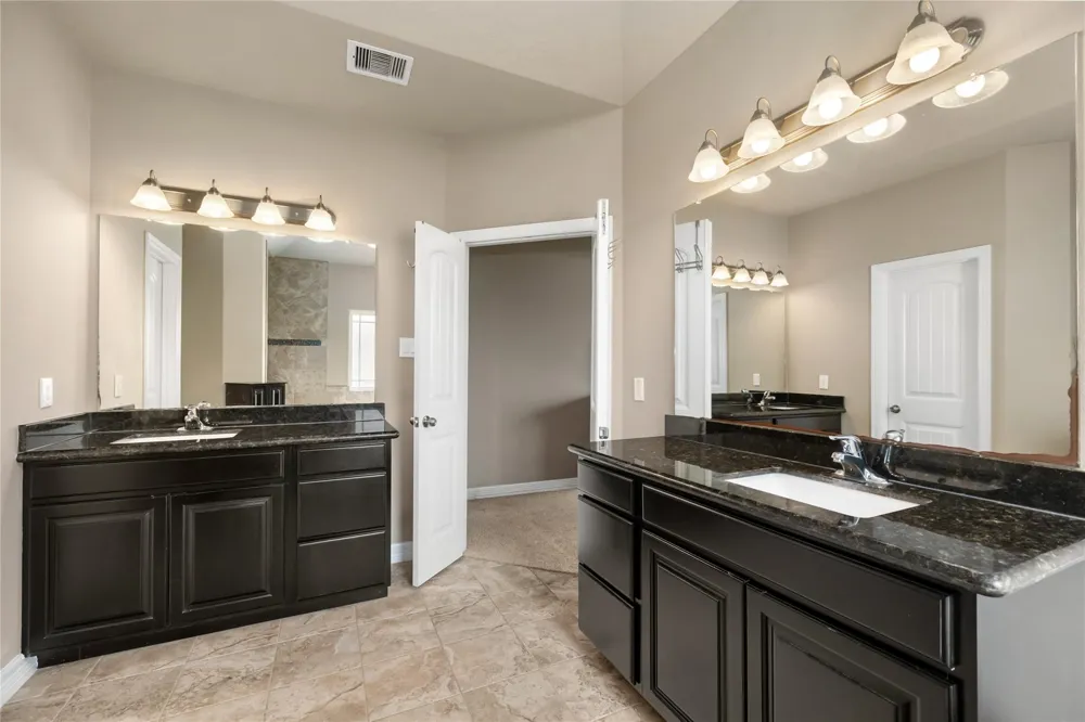 14407 Meadowlands Drive Mont Belvieu, TX 77523