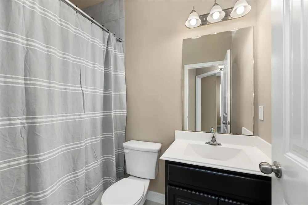 14407 Meadowlands Drive Mont Belvieu, TX 77523