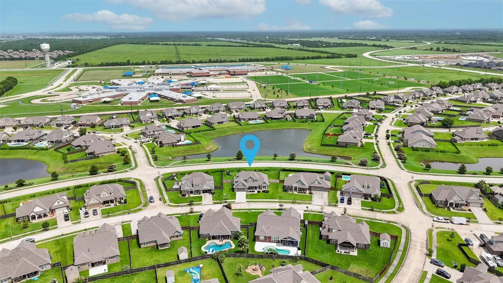 14407 Meadowlands Drive Mont Belvieu, TX 77523