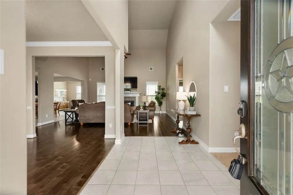 14407 Meadowlands Drive Mont Belvieu, TX 77523