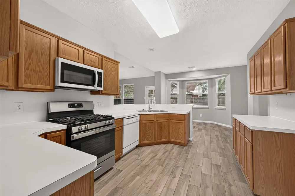 17214 Grey Mist Drive Friendswood, TX 77546