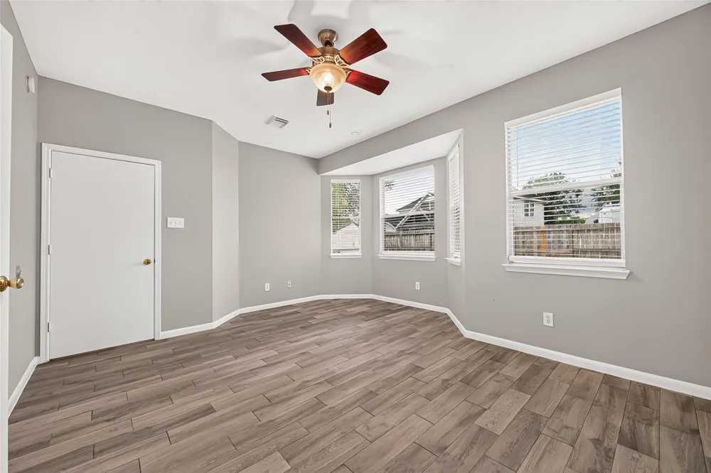 17214 Grey Mist Drive Friendswood, TX 77546