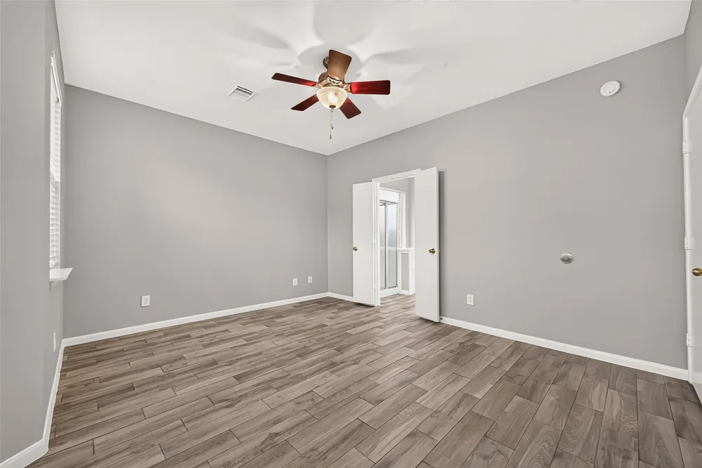 17214 Grey Mist Drive Friendswood, TX 77546