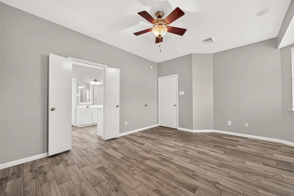 17214 Grey Mist Drive Friendswood, TX 77546