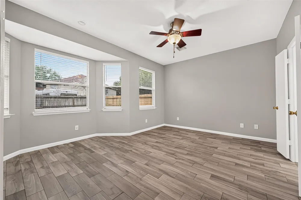 17214 Grey Mist Drive Friendswood, TX 77546
