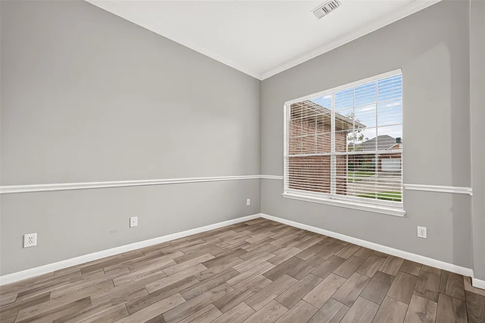 17214 Grey Mist Drive Friendswood, TX 77546