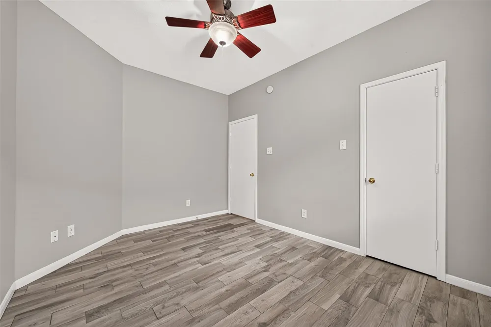 17214 Grey Mist Drive Friendswood, TX 77546