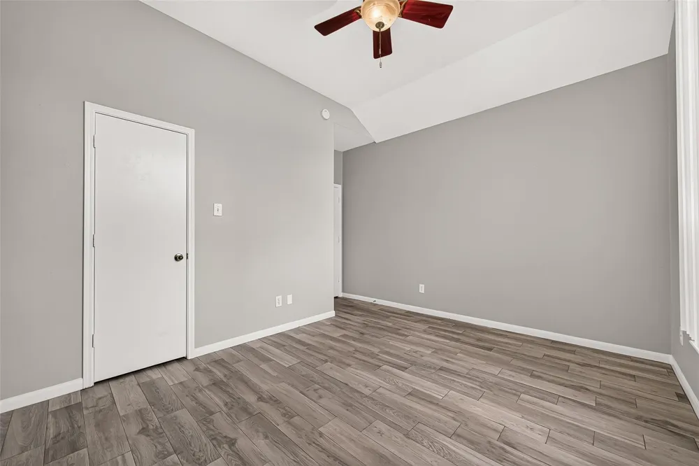 17214 Grey Mist Drive Friendswood, TX 77546