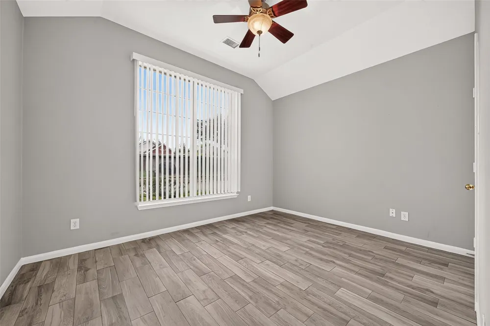 17214 Grey Mist Drive Friendswood, TX 77546