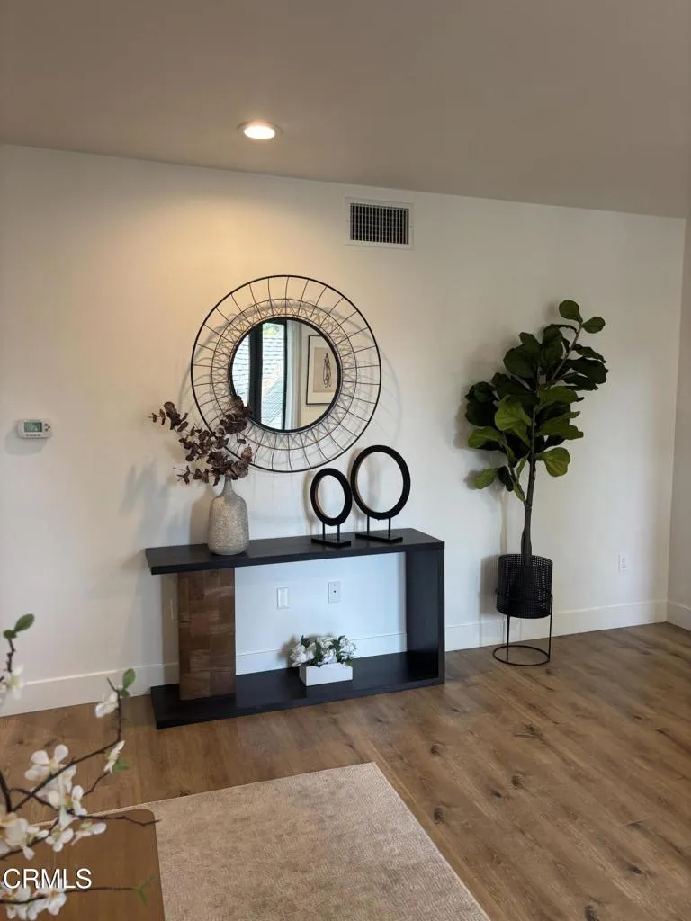 239 S Marengo Avenue #204 Pasadena, CA 91101