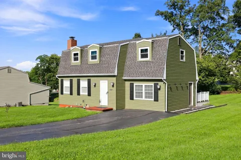 451 HILLSIDE DRIVE