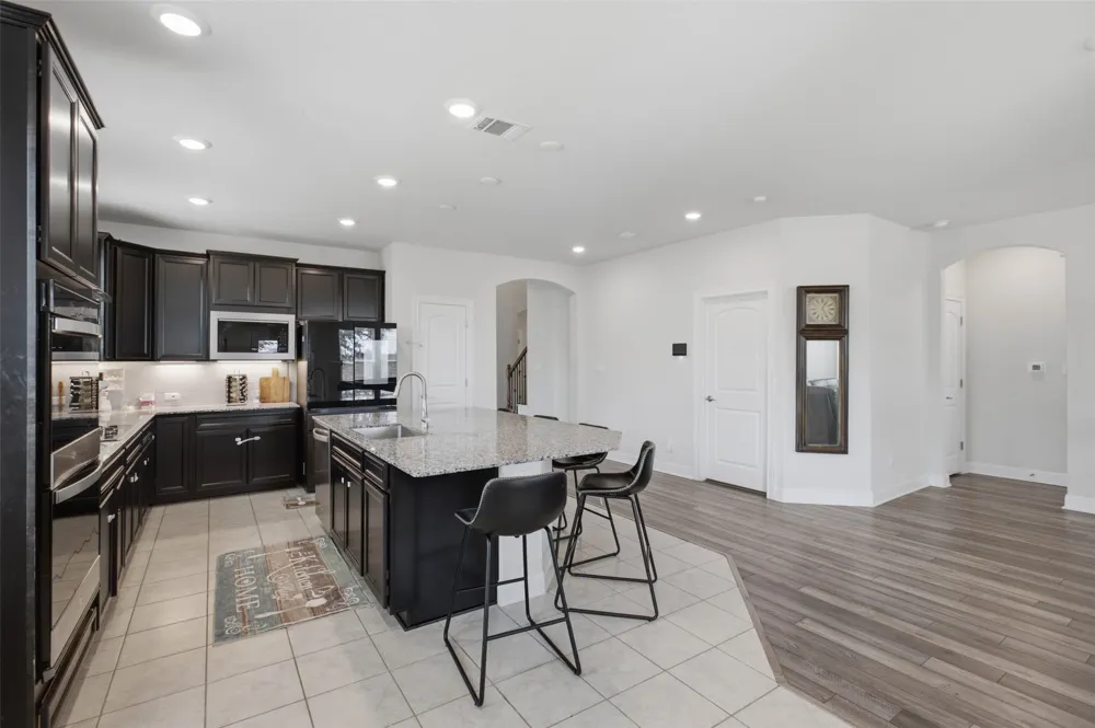 137 Jasmine Lane Marble Falls, TX 78654