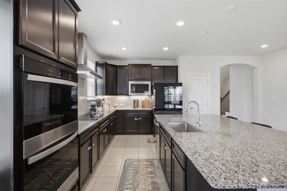 137 Jasmine Lane Marble Falls, TX 78654