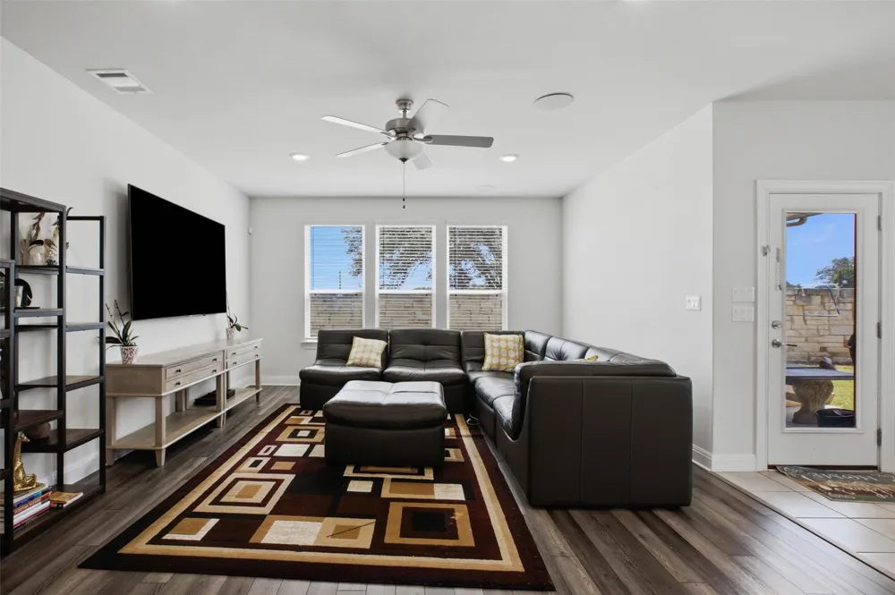 137 Jasmine Lane Marble Falls, TX 78654
