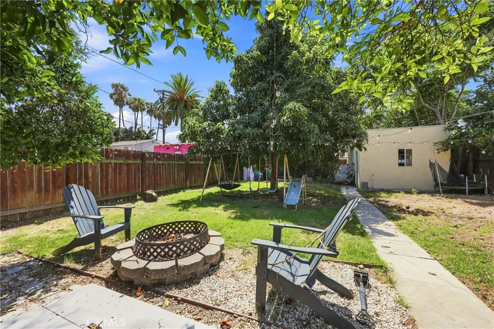 6639 Rose Long Beach, CA 90805