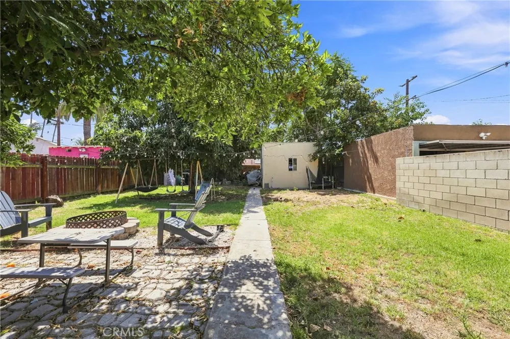 6639 Rose Long Beach, CA 90805