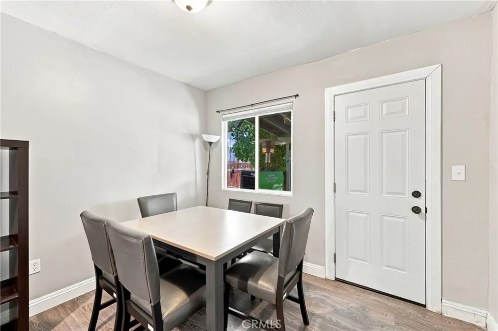 6639 Rose Long Beach, CA 90805