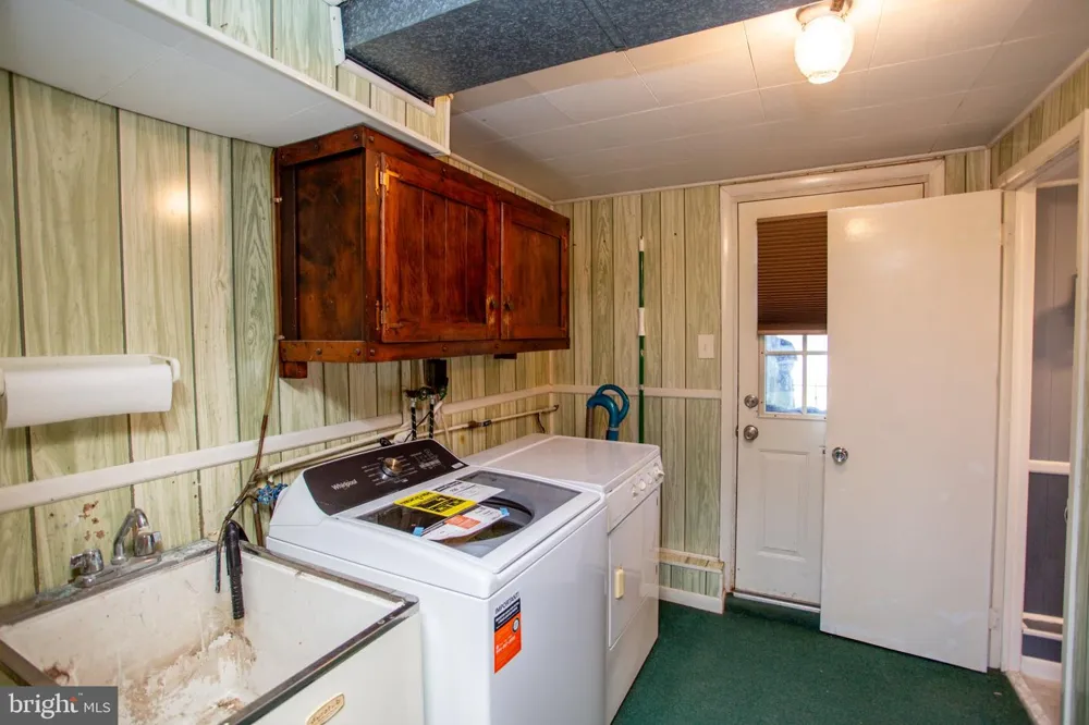 1212 DAHLIA ROAD Warminster, PA 18974