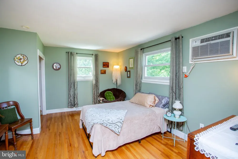 1212 DAHLIA ROAD Warminster, PA 18974
