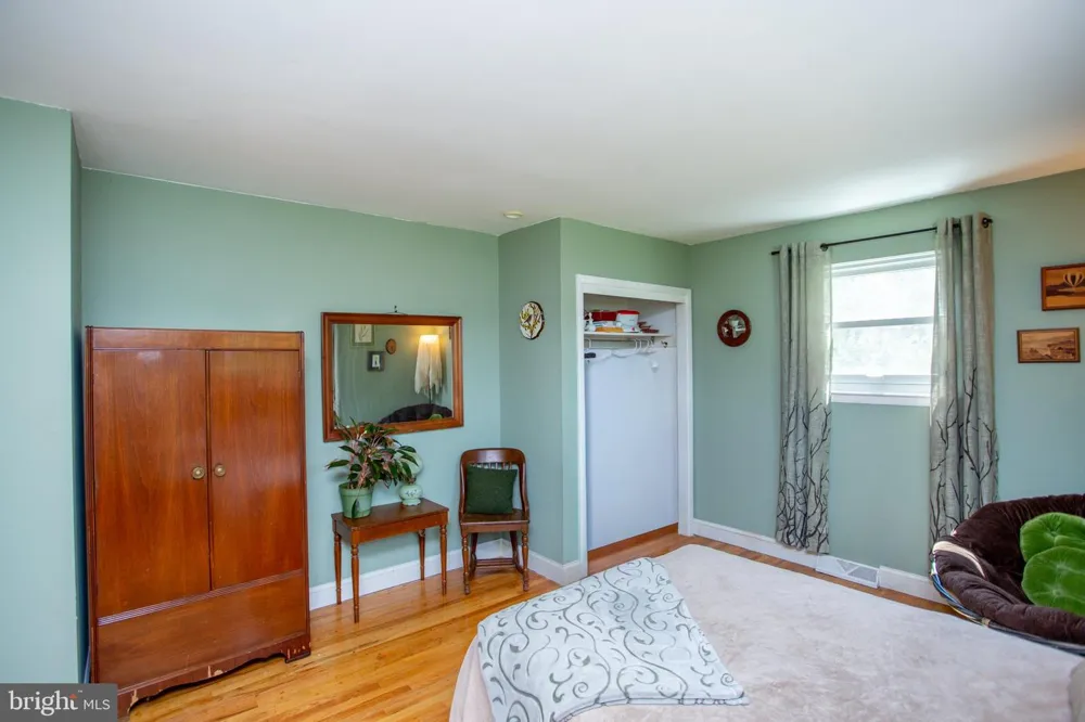 1212 DAHLIA ROAD Warminster, PA 18974