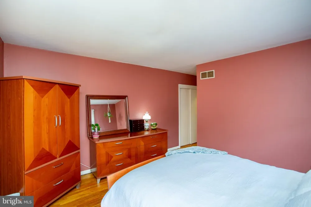 1212 DAHLIA ROAD Warminster, PA 18974