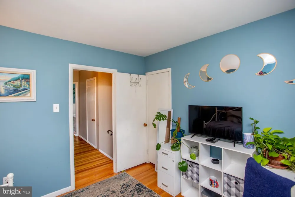 1212 DAHLIA ROAD Warminster, PA 18974