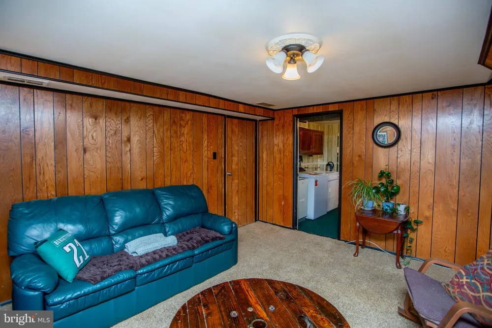 1212 DAHLIA ROAD Warminster, PA 18974