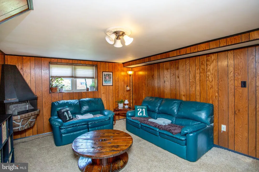 1212 DAHLIA ROAD Warminster, PA 18974