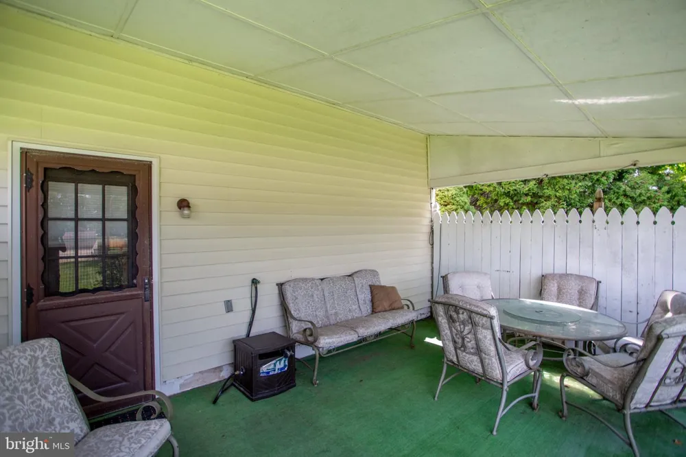 1212 DAHLIA ROAD Warminster, PA 18974