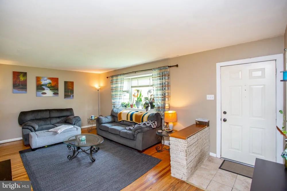 1212 DAHLIA ROAD Warminster, PA 18974